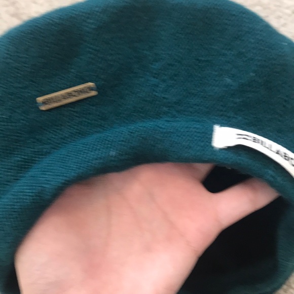 Fashionable sea green hat/accessory - Picture 3 of 3